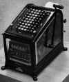1898_Burroughs_Style_No._4_Adding_Machine_made_1898-1903_cb000242_OM.JPG (43728 bytes)